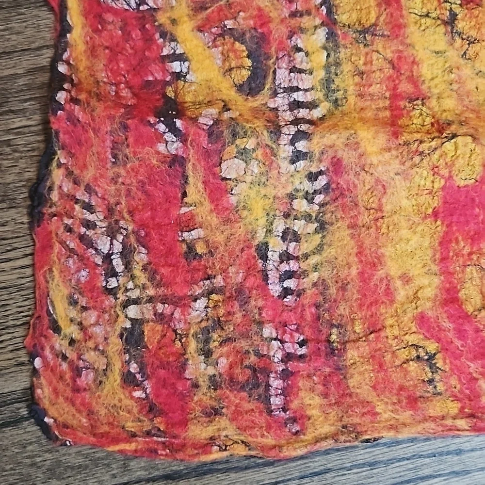 Scarf Handcrafted Wool and silk NWT 60